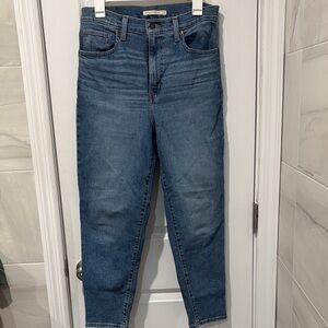 Levi's High Waisted Mom Jean
